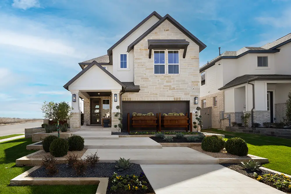 tri pointe 40 exterior