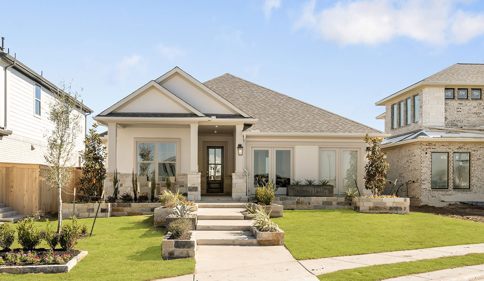 Empire Flora 50-exterior