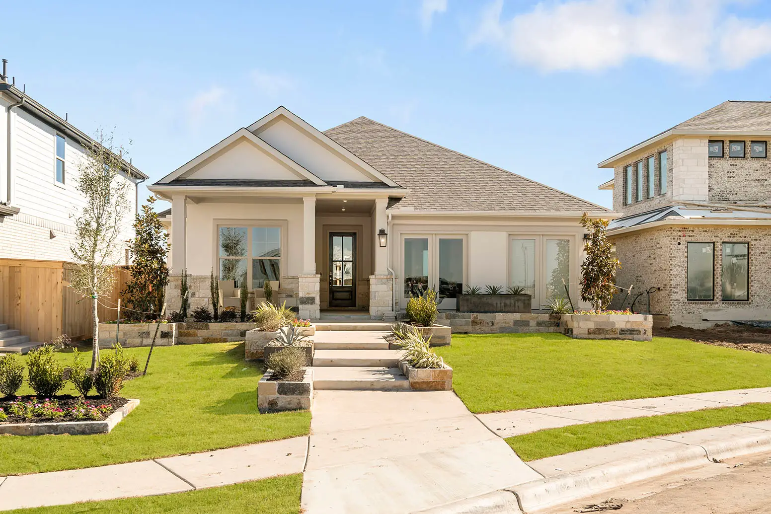 Empire Flora 50-exterior